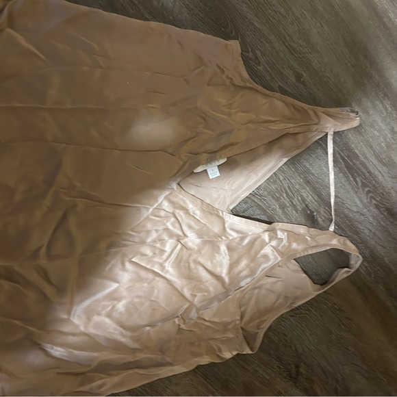 Luyna silk pajamas small never worn out - Picture 4 of 8